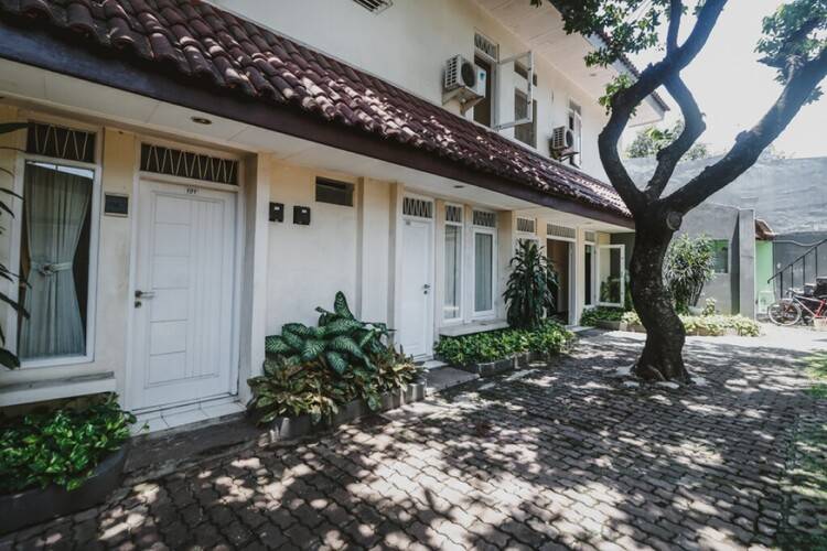 Reddoorz @ Jalan Gatot Subroto Jakarta