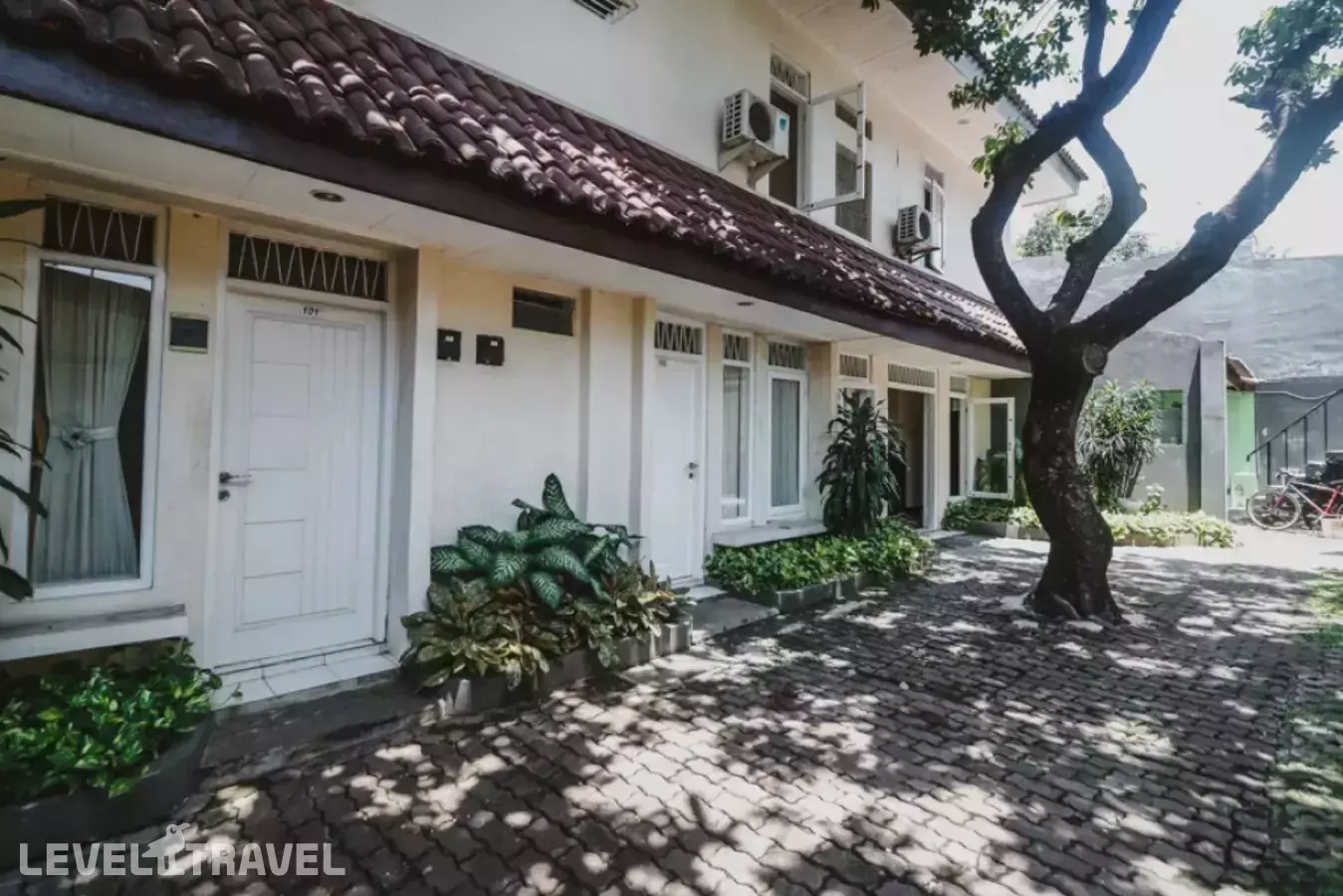 Reddoorz @ Jalan Gatot Subroto Jakarta