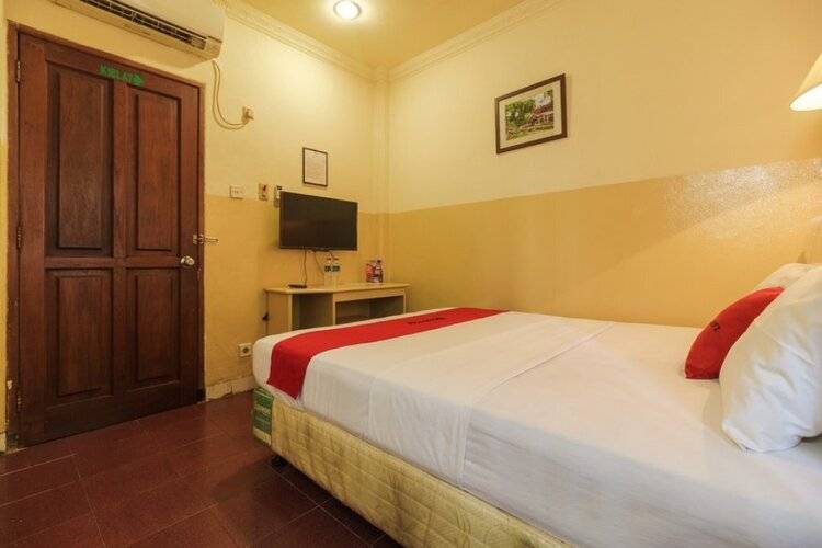 Reddoorz @ Jalan Jaksa