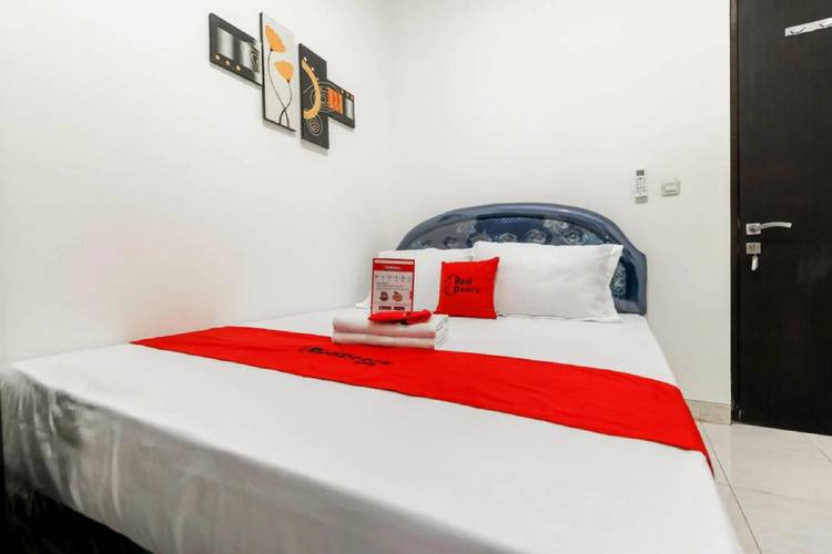 Reddoorz Plus Near Trisakti University