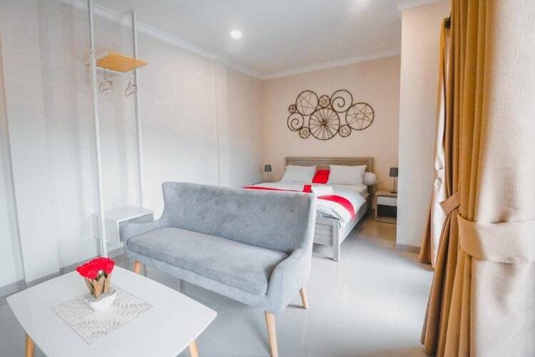 Reddoorz Premium Near Ragunan Zoo 2