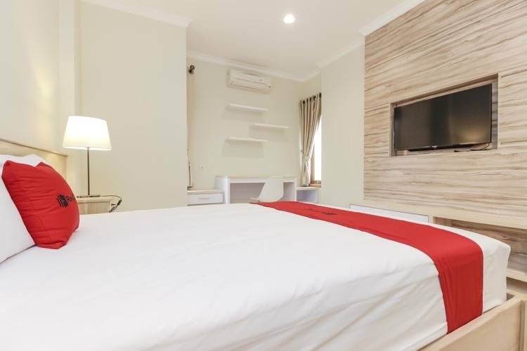Reddoorz Premium Near Ragunan Zoo 2