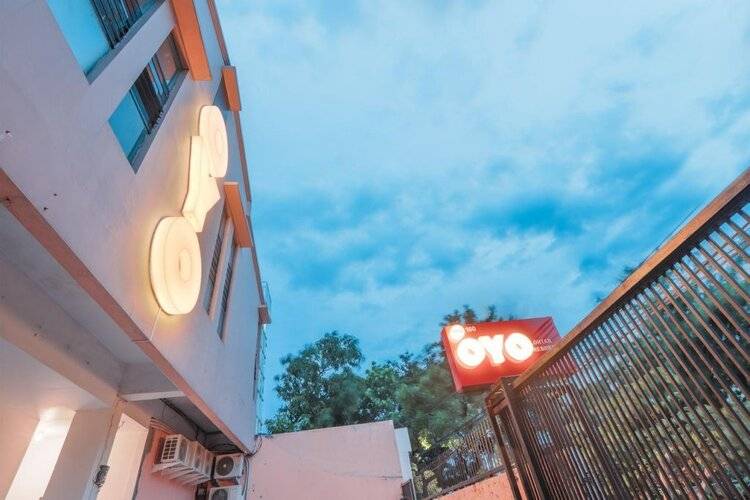 Super Oyo 160 Lontar Residence