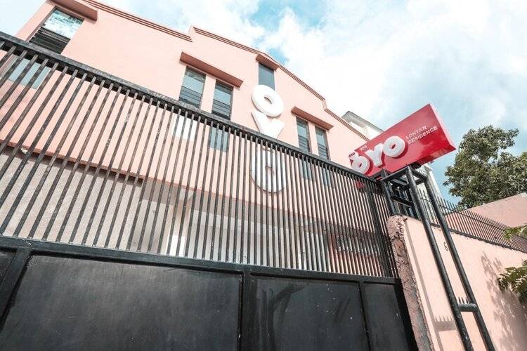 Super Oyo 160 Lontar Residence