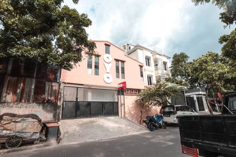 Super Oyo 160 Lontar Residence