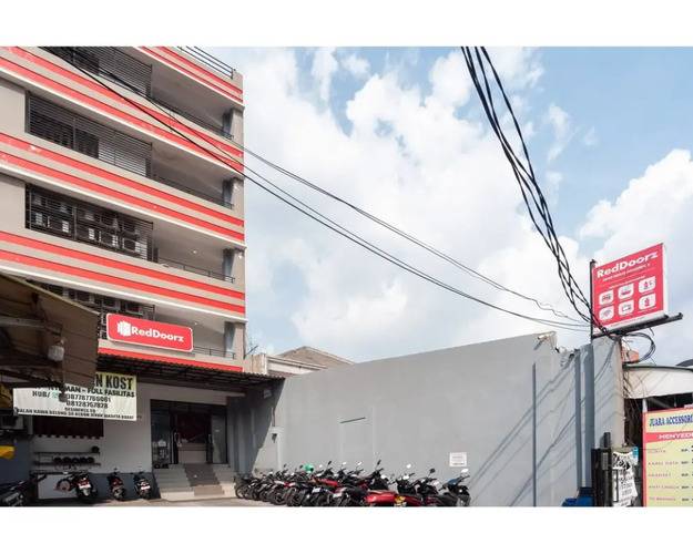 Reddoorz Near Binus Anggrek 2