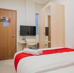 $item['hotel']['name']