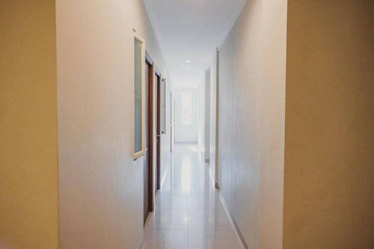 Reddoorz Plus Near Soekarno Hatta Airport Taman Mahkota