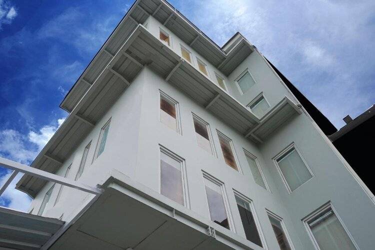 Urooms Senayan