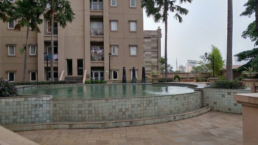 2 Bedrooms Grand Palace Apartment Kemayoran By Travelio