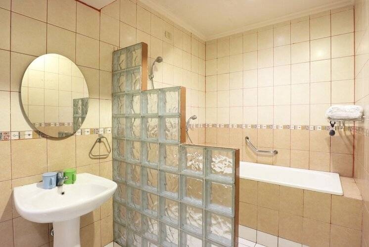 678 Cawang Hotel