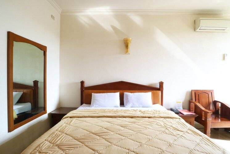 678 Cawang Hotel