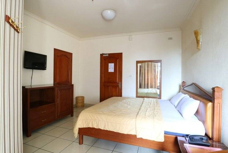 678 Cawang Hotel
