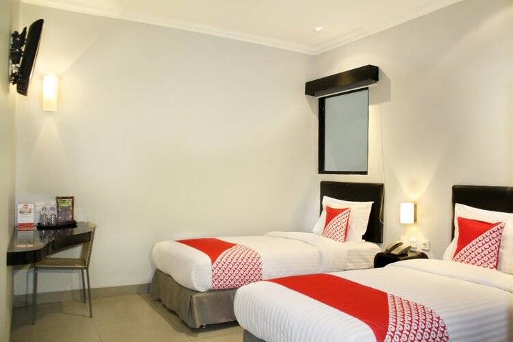 Oyo 136 Manggis Inn