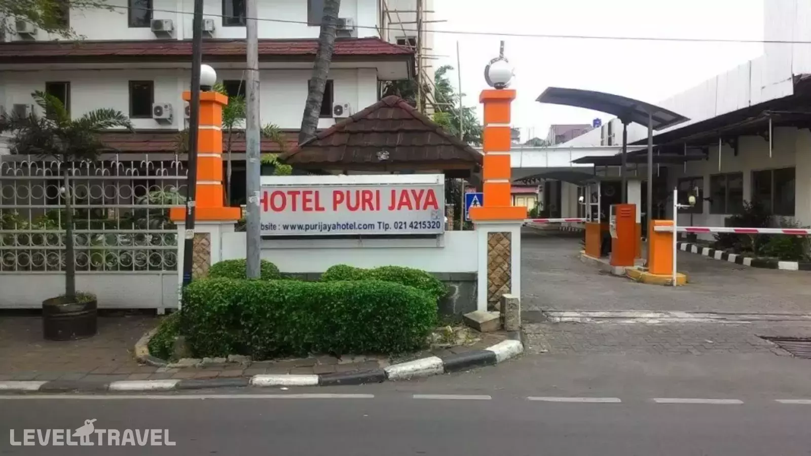 Puri Jaya Hotel