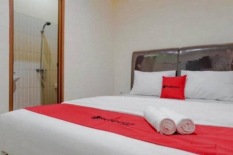 Reddoorz @ Jalan Biak Roxy Jakarta