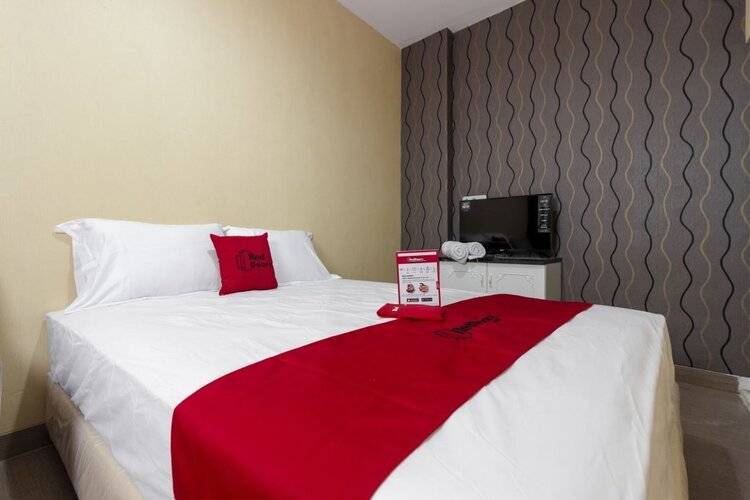 Reddoorz Plus @ Cipete Damai