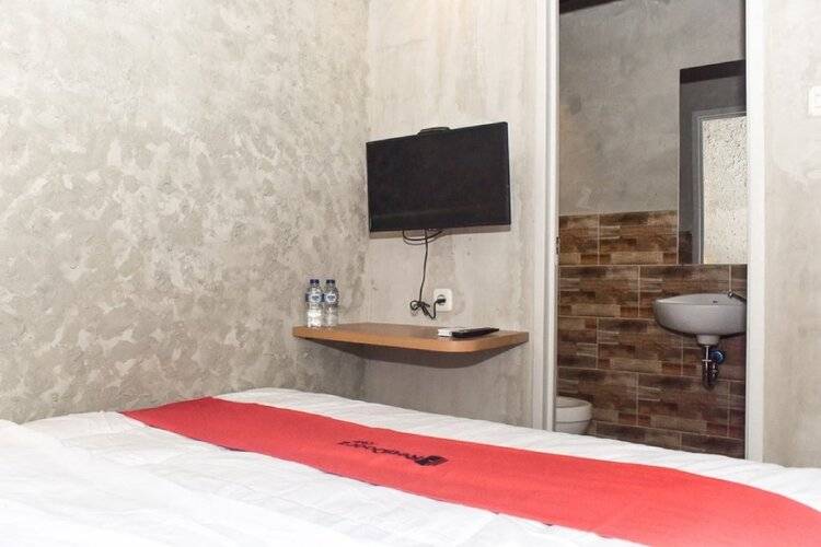 Reddoorz Plus @ Kemayoran