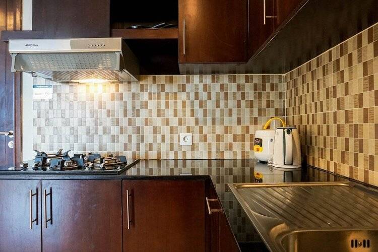Comfortable Deluxe 2br At The Empyreal Condominium Epicentrum Apartment By Travelio
