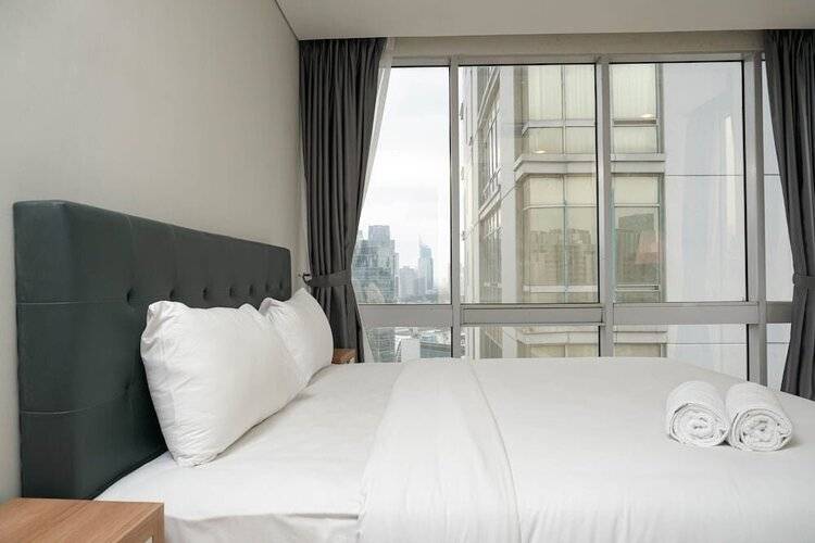 Comfortable Deluxe 2br At The Empyreal Condominium Epicentrum Apartment By Travelio