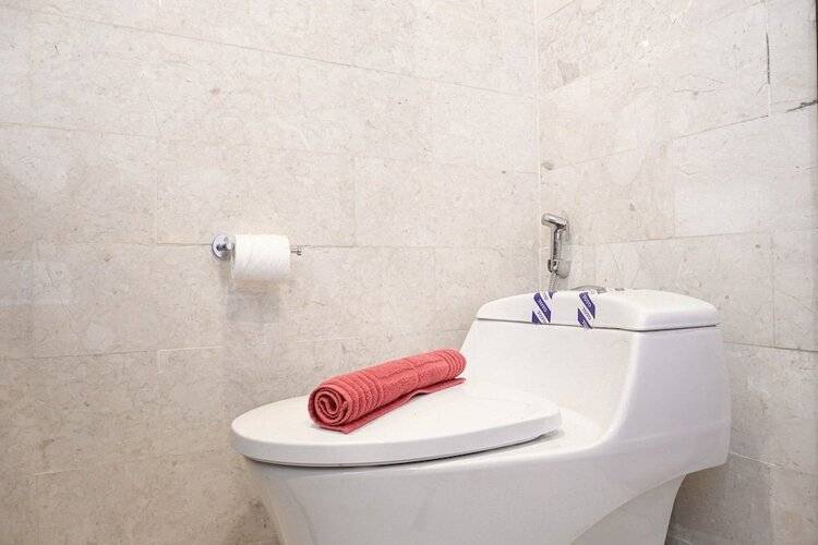 Comfortable Deluxe 2br At The Empyreal Condominium Epicentrum Apartment By Travelio