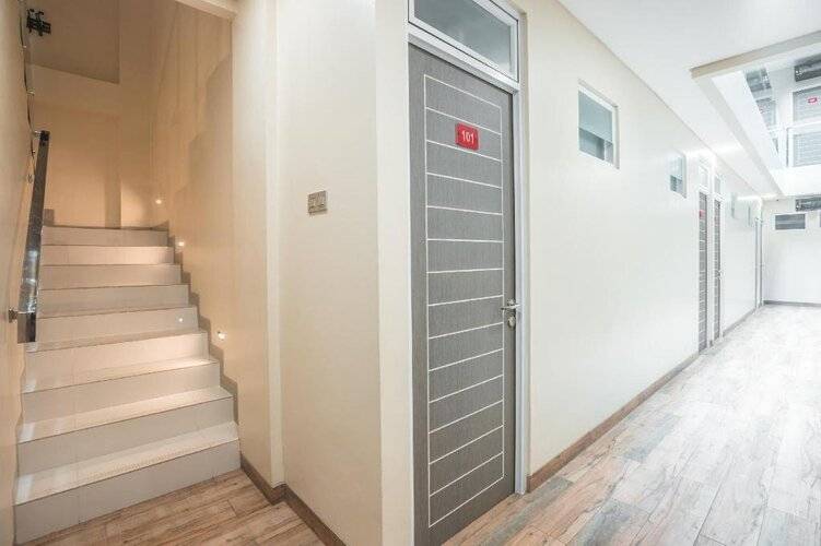 Oyo 1487 Residence Khoe