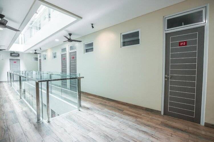 Oyo 1487 Residence Khoe