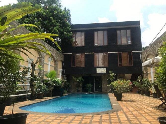 Oyo 90094 Gayatri Residence