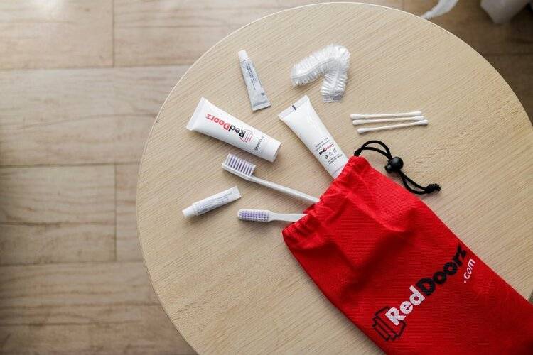 Reddoorz Near Cipinang Indah Mall