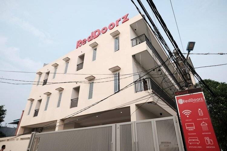Reddoorz Near Taman Palem