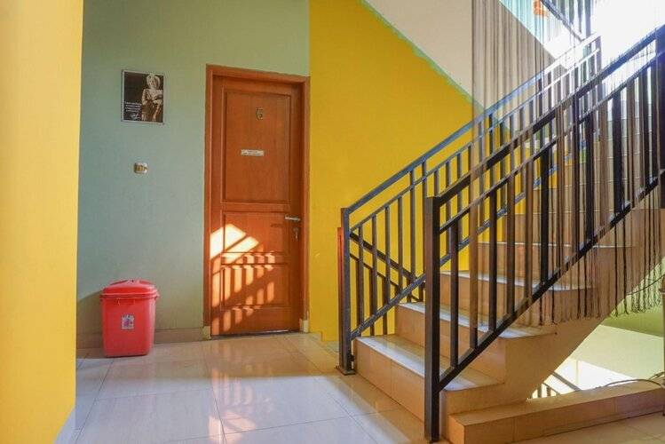 Residences By Reddoorz Near Kemang Square