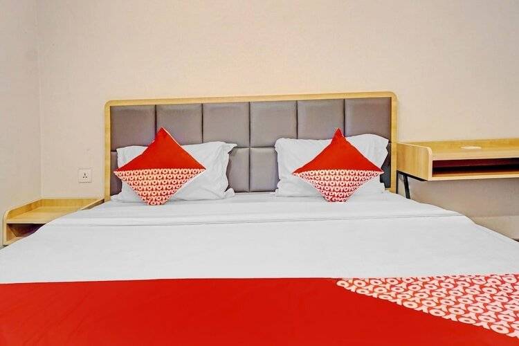 Oyo 90635 Tango Juliet Residence