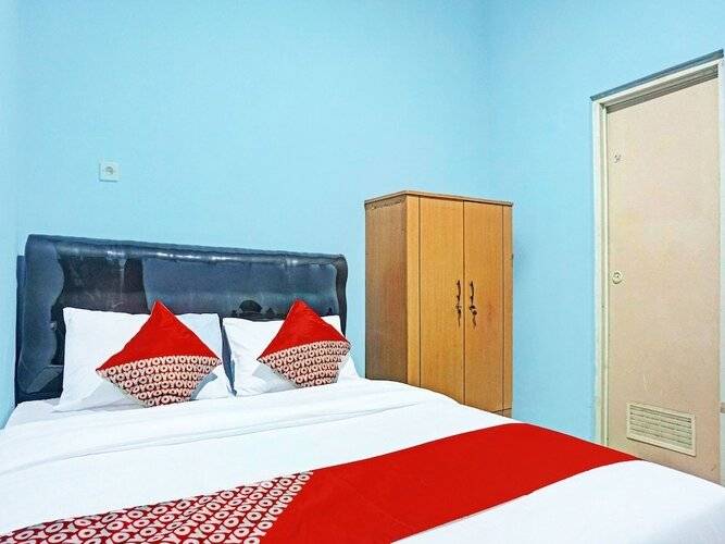 Super Oyo 91535 J&B Rooms Tomang