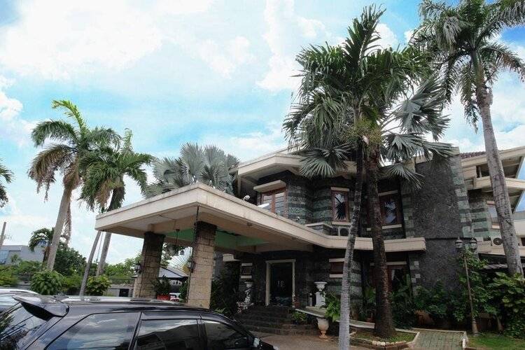 Arimbi Pejaten Suites
