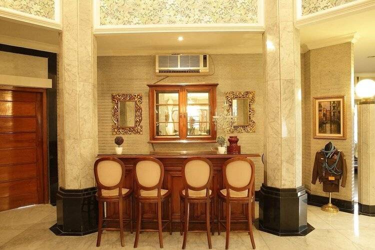 Arimbi Pejaten Suites