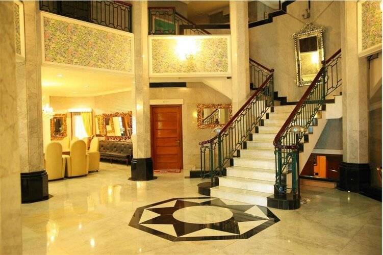 Arimbi Pejaten Suites