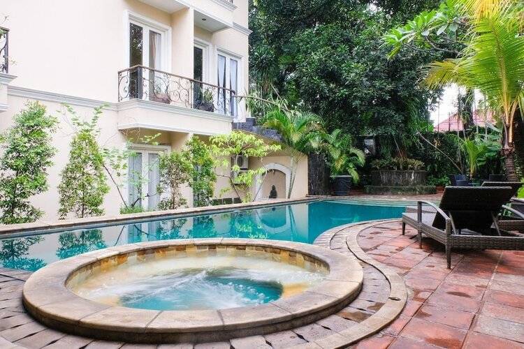 Artotel Casa Hangtuah