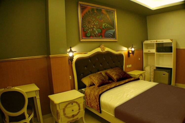 Grand Batik Inn