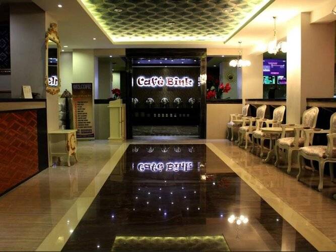 Grand Batik Inn