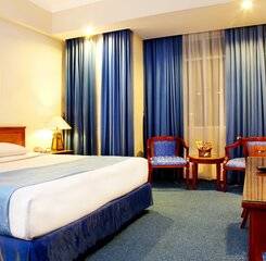 $item['hotel']['name']