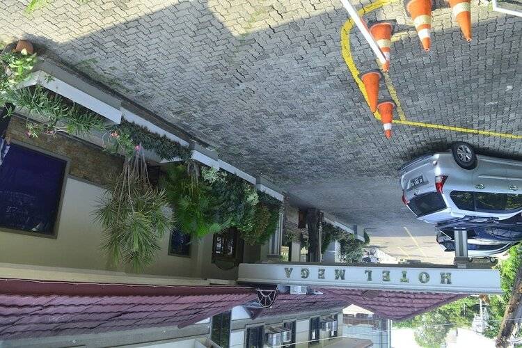 Hotel Mega Proklamasi