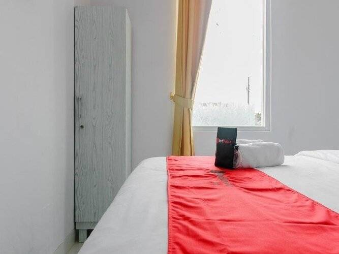 Reddoorz Plus Near Taman Rasuna Menteng