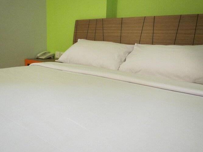 Studio One Hotel