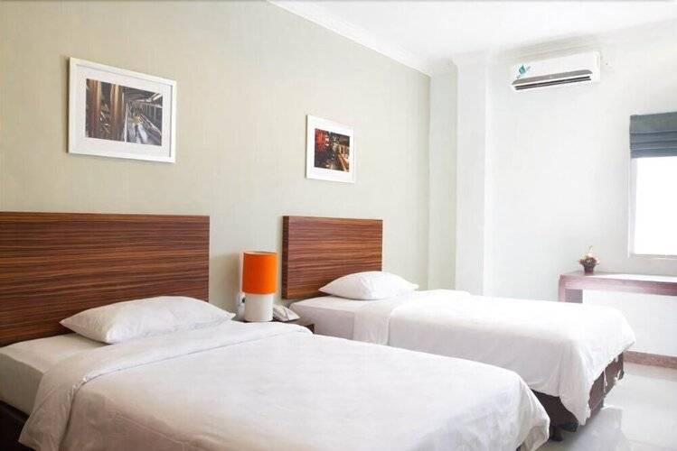 Studio One Hotel