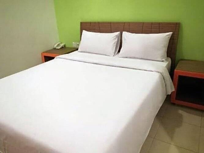 Studio One Hotel