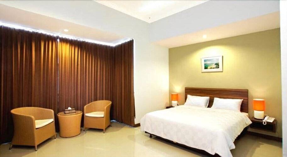 Studio One Hotel