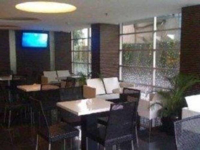 Studio One Hotel