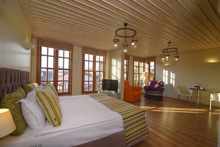 Gazetta Suite Boutique