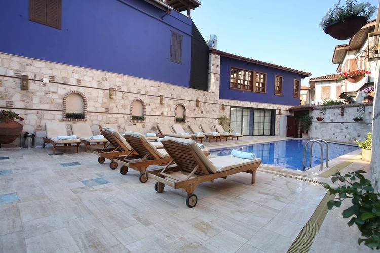 Gazetta Suite Boutique