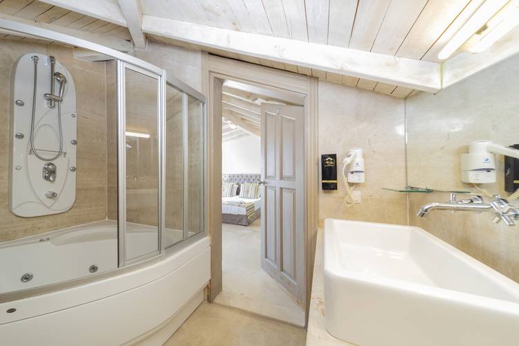 Gazetta Suite Boutique